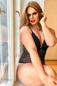 I am a pretty young ladyboy very feminine. Educated with qualities that few or none can find. I am an expert in beginner boys and curious heteros. I m specialty is kiss, blowjob, 69, anal, gold shower, cum shots and 3some! .Private floor and fully adapted so you can disconnect. With total comfort. 100% discreet with easy parking 24 hours. You already know ... If you are tired of the same, mechanical and meaningless. Try something really different.