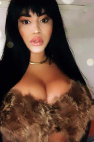 The most beautiful, sexy and only goddess of the Amazon jungle.
I am the sexy guardian of your fantasies and secrets.
I will be the owner of your forbidden thoughts and your low instincts.

Come and enjoy my company .. I will be waiting for you totally naked and erect.
My apartment has a romantic and relaxing atmosphere.
I am very dominant so you will start kissing my whole body gently and slowly and focusing on my XXl divine gift.
I like to gently pull my hair and massage my body ... followed by a good blowjob on my big banana 24 cm.