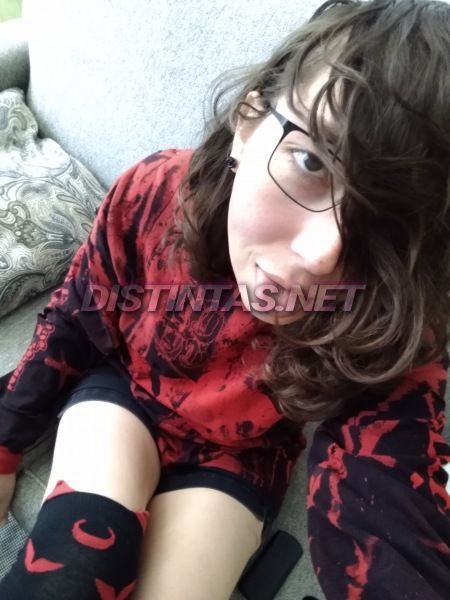 @Meeksxxxx

Meka or meeks (she/her or they/them) 
trans agender femboy 
mixed white and japanese
got an ass waiting to be pounded while i moan and scream for more