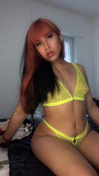 Holis mi nombre es estefany soy natural de la selva peruana yurimaguas  conocido como la perla del huallaga,  me encuentro en la capital en distrito de lince , soy una chica muy ardiente , amable y carismática...me se ganar la confianza y el aprecio
 Te gustaría experimentar un rico trio de sol selváticas que somos muy arrechas para que tu puedas disfrutar al máximo 