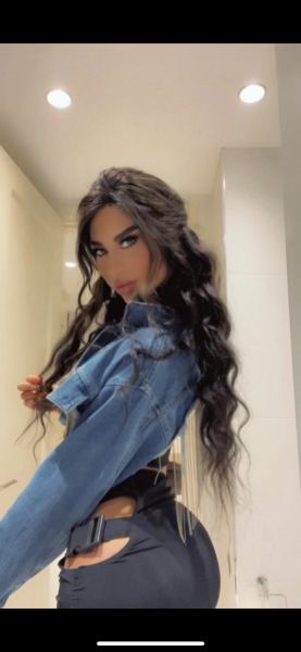 Lady boy Moroccan based in dubai actually in Istanbul , im 25 years old