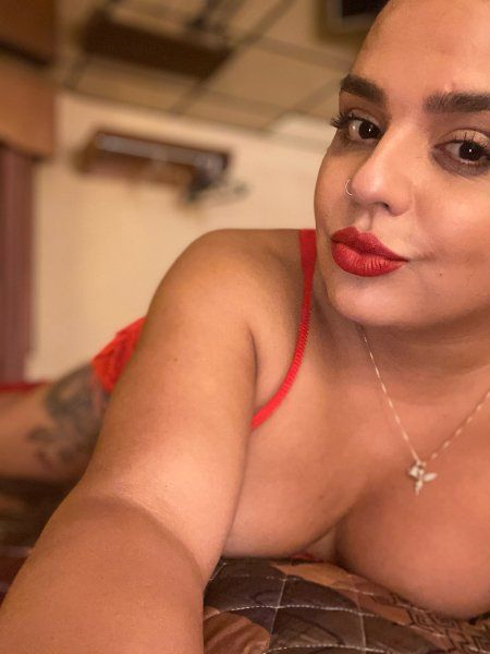 MISTRESS, A BEATUTIFUL SHEMALE WHO KNOWS EXACTLY WHAT YOU WANT !
100% real pics 
24/7 beautiful for you!
No rush 
Great with Frist timers
100% real not a CD full trans here 24/7
Very clean, 
Disease free, 
No attitude
Im 5'2 Brazilian, dark hair and eyes carmel skin, nice body and ass test or call p...
