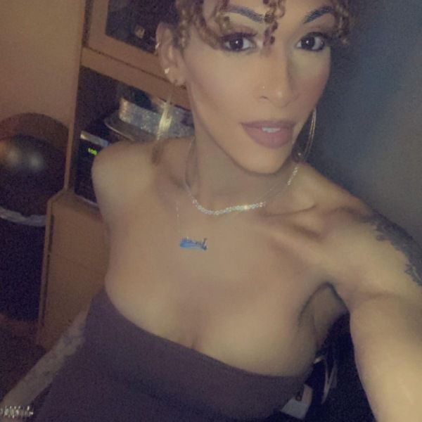 💯 % REAL ! FaceTime, SnapChat, Instagram! 

LaMujer one that can’t be duplicated or impersonated💁🏽‍♀️

6’3” Tall, very feminine, 36 DDD, 8” cut, 160 lbs.

Erotic ***s 💆‍♂️, GFE💏, Domination 🧛🏼‍♀️, Role playing 👩🏽‍⚕️, and much more!

Located in Dorchester, quiet street, no interruptions, safe, di