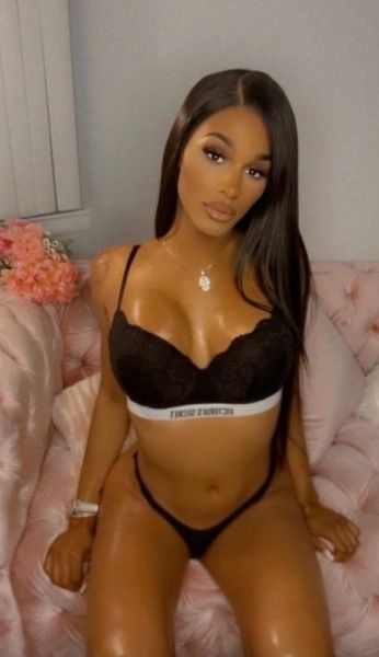 
Hey guys it's Mya the girl you've been waiting to see 🥰 beautiful exotic model girl here I am fully functional and ready to fulfill your fantasies I'm am very Statius and have a models body very petite and smooth my
Pictures does no