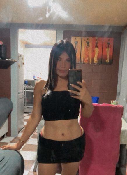 MIS SERVICIOS SON :
👅FULL SEXO ORAL
👄GARGANTA PROFUNDA
👌FULL SEXO ANAL
🔥SUPER GOLOZA
CON UNA BUENA COLA
💦PUEDE TERMINAR EN MI ROSTRO
Y ENCIMA DE CUALQUIER PARTE DE MI CUERPO.
MIS SERVICIOS SON :
- ORAL AL NATURAL
-Sumisa