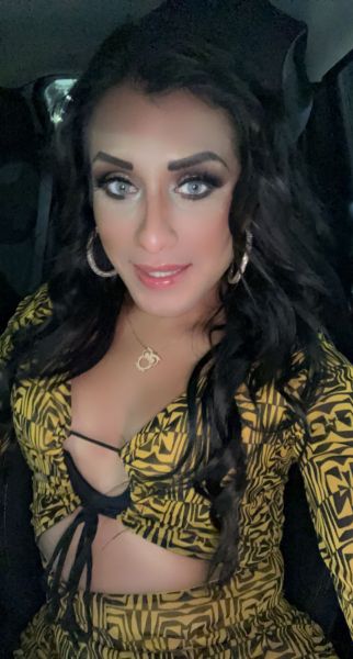 Sexy Latina Karla hot and willing to be enjoyed
