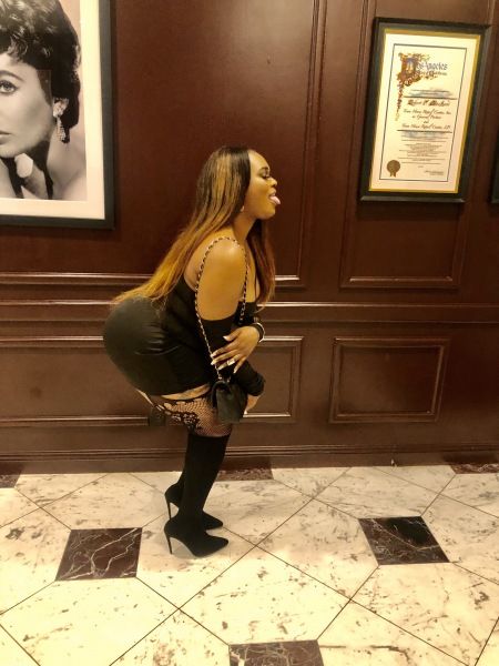 I am looking for upscale elite gentle men only, who are respectful, generous and spontaneous.
I like to spoil and pamper
I like long walks to the bank
I like traveling and spending quality time.

So reach out to me if your interested in talking more.