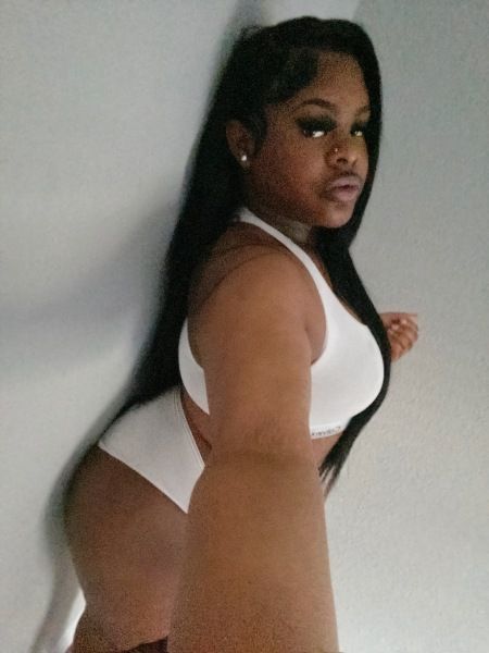 hii my name is angel located and available in Raleigh NC
natrual beautiful woman 

these pictures are 100% me
to reach me pls TEXT (only) 9842987495
include name time date and length on appt
outcalls only
all races and fetishes are welcomed