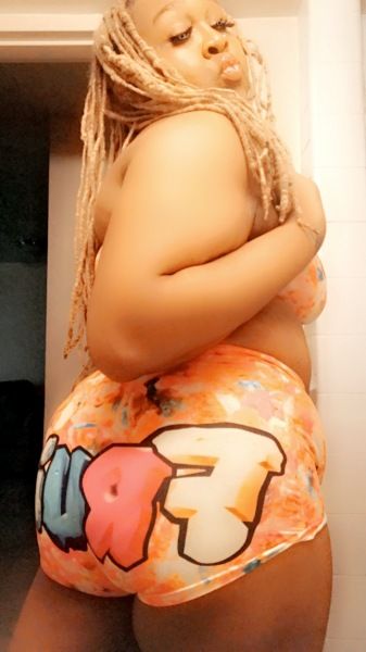 Was good gentleman I’m here for a great freaky time!!! I’m not with the games  so please be about your business when you contact me! 

Serious inquiries cash app is $jayla698117