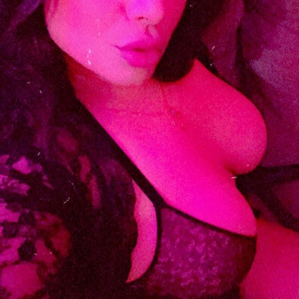 Hey this is Layal Arabic TS woman here pretty attractive, and all natural, happy with my 8 inches D never going to lose it. Host in my own comfortable place hit me up for more details and get a good treated.If you're reall BOOK your appointment Now❤️ Always Active face time✅ whatsapp✅