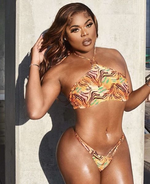 💕 Curvy, Sexy, Feminine, and Fully Smooth
💕 5'10, A-Cup, Tiny Waist with the Perfect Heart-Shaped Butt
💕 Super Easy Going, so First Timers are Welcomed!
💕 Time well-spent guarantee, no rushing! ⏰
💕 Ensured comfort, privacy, and discretion prioritized at all times!
💕 Busy Fashion Model and Art School