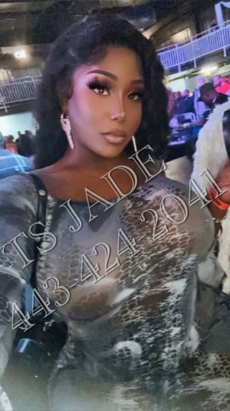 *SEEKING CLEAN UPSCALE GENTLEMEN ONLY*
* HELLO THERE * SWEETHEART *
* APPLAUSE IN REGARDS TO YOU *
* FOR PAYING ATTENTION *
* TO MY AD *
* MY NAME IS *MISTRESS JADE *
* I;M AN * UNBELIEVABLE LADY *
* LIFE OF THE PARTY *
* WARM * SENTIMENTAL * CONFIDENT *
* I STAND 5'9 *
* LOVELY SMILE *
* MESMERIZIN...