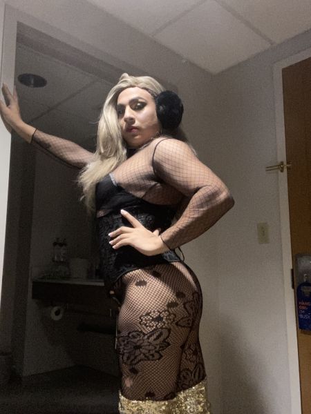 Latina de 24 años con ganas de darte leche y culito para que disfrutes un gran día conmigo  escríbeme y ven a conocerme  no te arrepentirás disfrutarás al máximo 
