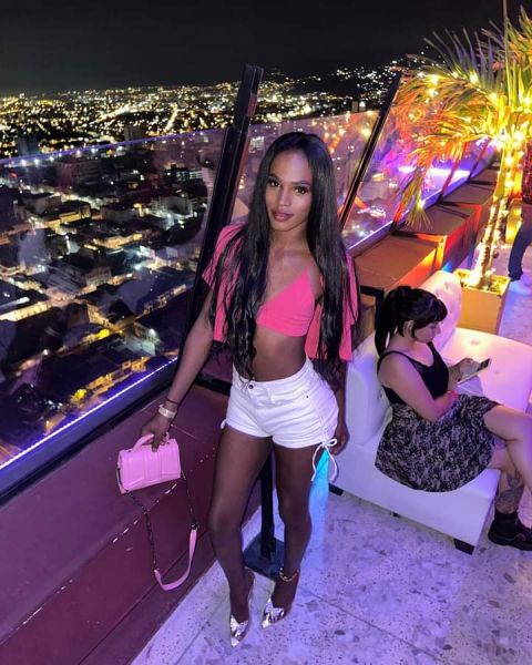 🍼Garganta PROFUNDA SUPER PUTA🇨🇴🍆🔞🍼Guapa Naomi 🍼 🇨🇴 Experta En oral 🍼♥️Full Cachonda🍑🍆
Hola mi corazón como estás, soy una TRANSS  bien perrita y golosa en la cama mi cabello negro largo para q me agarres con fuerza , me encanta el sexo desenfrenado, soy buena Pal pico, muy complaciente y fémina tu mina ideal para un encuentro carnal desenfrenado. Activa y pasiva full lechera y tragona d semen mi culo esta preparado para q vengas y me la metas toda 🍑 🍆
trato de pareja
Fetiches
Lence